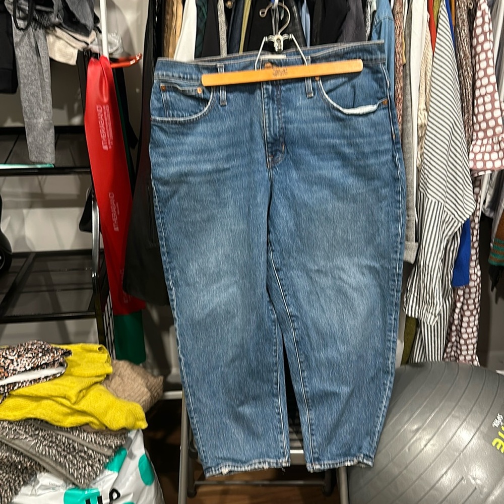 Like-new Madewell balloon barrel-leg jeans size 33p